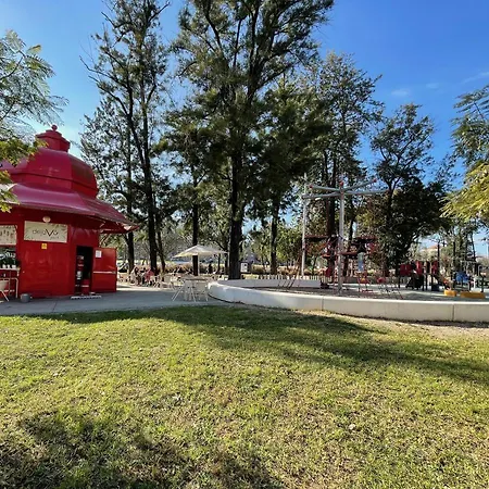 Апартаменти The Swallows Nest